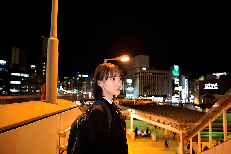 ＜素人＞ 思春期の不協和音、見知らぬ男で歪みゆく名門の制服たち。287...