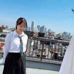 ＜素人＞ 青空キスから始まる恋 憧れの先輩への告白をお手伝いします！片思いで悩む学生さんたちに青空の下で脳がトロける濃密ベロキス体験してもらいました！舌を絡ませ糸引き涎ダラダラディープキスで高まり⇒二人をコンドームのない部屋に閉じ込めたら生セックスまでするのか？ 『FANZA』