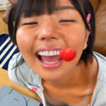 ＜チラリ＞ 日焼け姪っ子美少女たちの無防備な胸チラ映像 『FANZA』