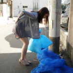 ＜チラリ＞ 派遣マッサージ師にきわどい秘部を触られすぎて、快楽に耐え切れず寝取られました。 美谷朱里 『FANZA』