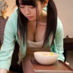 ＜チラリ＞ ウチの地味で巨乳な妹が自宅でノーブラ全開で困ってます。 水卜さくら 『FANZA』