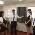 ＜チラリ＞ 仕事がデキる美人OLの誘惑パンチラ挑発 宮西ひかる 『FANZA』