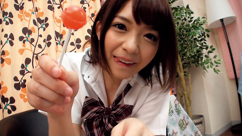 ＜チラリ＞ 女子●生のお部屋 えちえちLIVE配信 潮吹きオナニー制服...