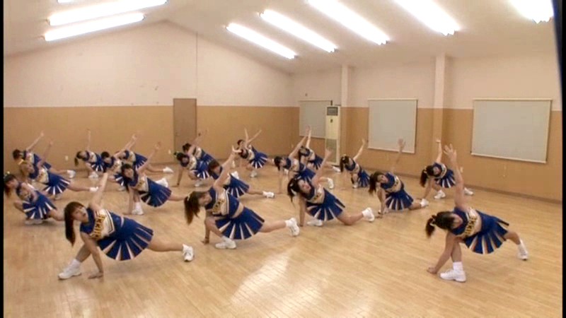 ＜チラリ＞ ムレムレチアガールバス チアブル湿度数200％… 運動直後...