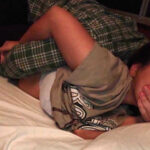 ＜チラリ＞ 膣汁を精液に置換！ パンチラで男性視聴者を誘惑するソロキャン女子 インフルエンサーの就寝中にテントにこっそり入って添い寝しても最後は中出しまでヤらせてくれる～週末ソロキャン女Ch.～ 『FANZA』