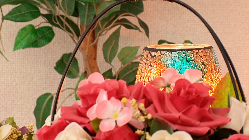 ＜チラリ＞ その若さと明るさで最上級の温もりと興奮を与え続けながら最後...