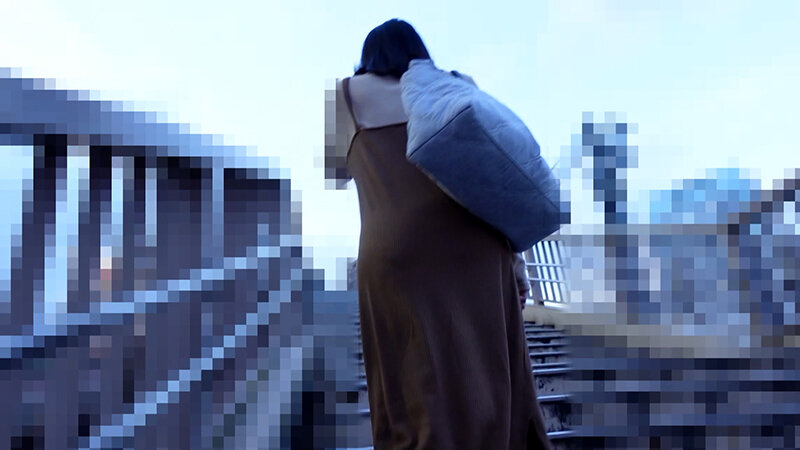 ＜チラリ＞ 痴●電車＃006 母乳飛び散る美人シングルマザー 『FAN...