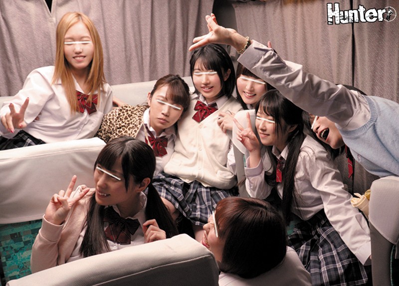 ＜チラリ＞ ドキドキワクワクが止まらない修学旅行に男子はボク1人！！し...