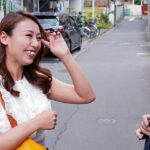 ＜チラリ＞ 同級生のマドンナは再会したその日に誘惑してくる淫乱人妻だった…。 田所百合 『FANZA』