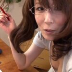 ＜チラリ＞ 友人の妻はドスケベ家庭教師 澤村レイコ 『FANZA』