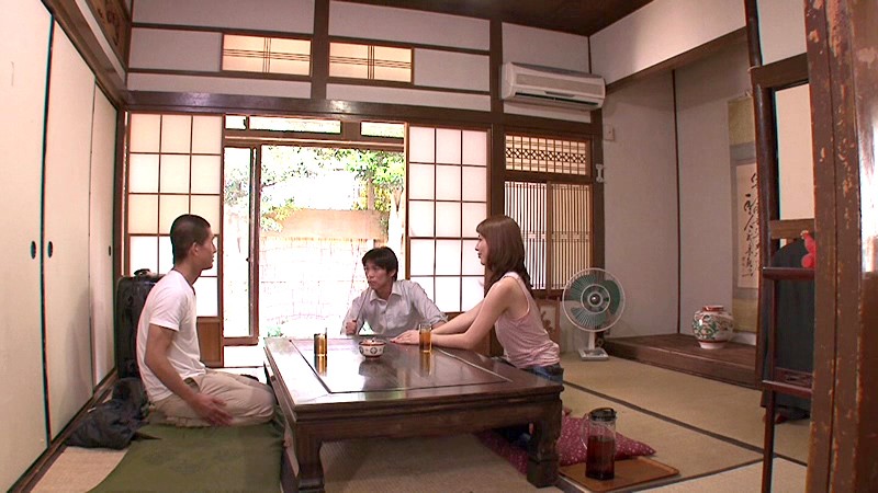 ＜チラリ＞ 今年の夏も記録的な猛暑が続いて毎日毎日溶けてしまいそうなほ...