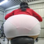 ＜チラリ＞ ママチャリ巨尻妻即ハメ中出し！ 『FANZA』