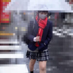 ＜チラリ＞ 痴●電車＃014 幼●顔で幼●体型な名門私立制服女子 『FANZA』