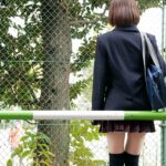 ＜チラリ＞ 絶対領域愛しのニーハイ制服美少女 深田えいみ 『FANZA』