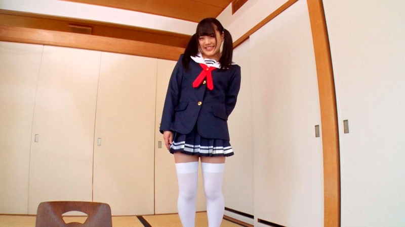 ＜チラリ＞ 軽蔑した顔でおパンツ見せながら挑発して欲しい 『FANZA...