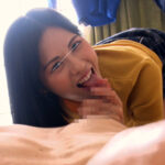 ＜チラリ＞ 友達の母さんと2人っきり 僕がチラ見する胸の谷間やエロ尻をわざと見せつけるって誘われてるに違いない！？「お前の母ちゃん、超エロいじゃん！！」誘惑デカ尻ママ 『FANZA』