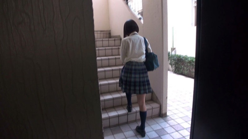 ＜チラリ＞ もっと、階段女子校生 ＃2 『FANZA』