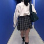＜チラリ＞ やっぱり！階段女子校生 我慢しないで覗いて良いんだよ？編 『FANZA』