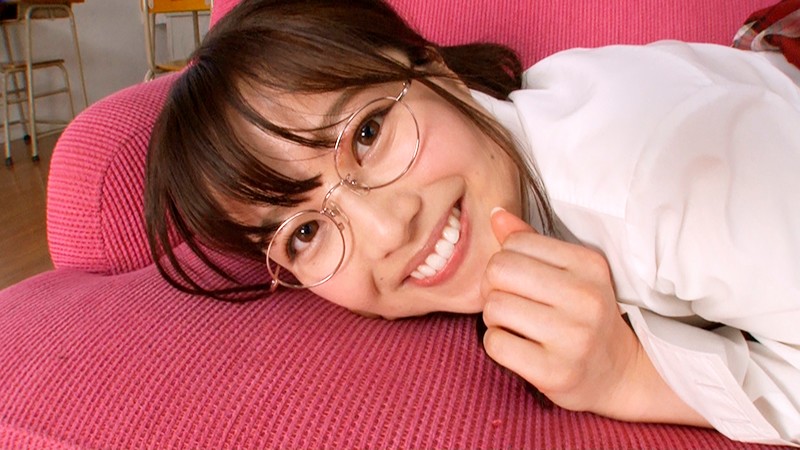 ＜チラリ＞ ピチピチの女子○生が大集合！ エッチな体をたっぷり見ながら...