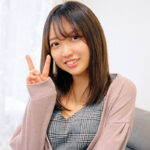 ＜チラリ＞ ななちゃんの自宅に童貞くんがお泊り！？＆騎乗位好きデカ尻ママみれいさん（32才） 『FANZA』