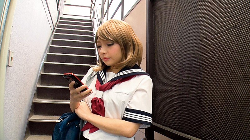 ＜チラリ＞ 小悪魔挑発GAL 麻里梨夏 『FANZA』