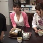 ＜チラリ＞ 奇跡の3P！ボクたち兄妹に突然できた義理のお姉ちゃんは夜●いレズ女だった！母親が再婚してボクたち兄妹に少し年の離れたお姉ちゃんが出来た！新しい家は狭いから義理のお姉ちゃんとボクたち兄妹と一緒に川の字で寝ている！ある日、寝ていたら隣からいやらしい声が！ 『FANZA』