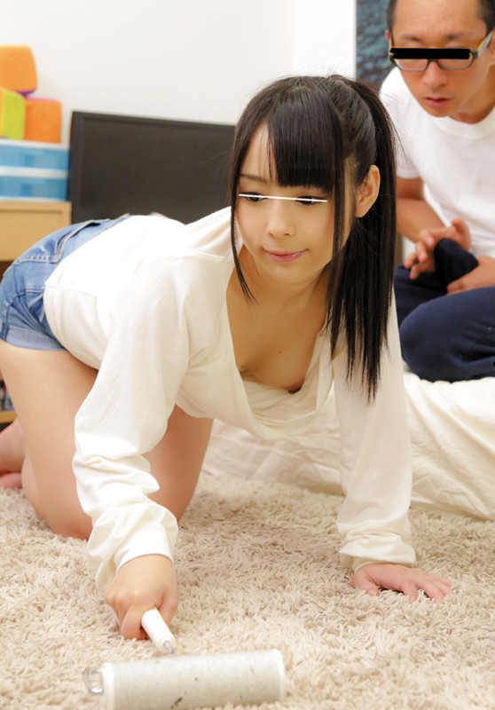 ＜チラリ＞ 妹の悩殺乳首チラにノックアウト！！両親が共働きの我が家では...