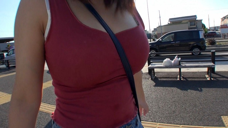 ＜チラリ＞ ロリ顔巨乳チャンGET 田舎の女子は無防備でお人好しで押し...