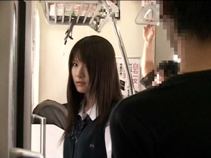 ＜チラリ＞ 痴●強●露出 ～車内で体を触られ興奮状態のまま恥辱露出～ ...