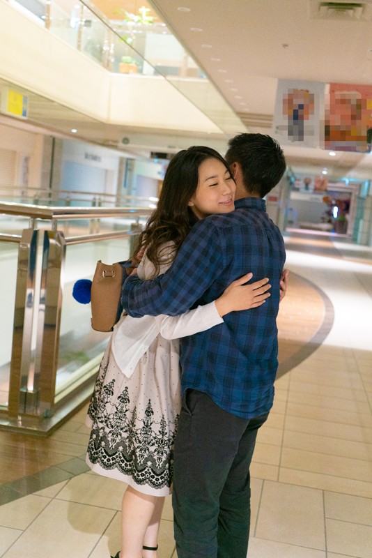 ＜チラリ＞ ハグっとピュアパラ！ 街でGETした清純女子を脱がせてねっ...