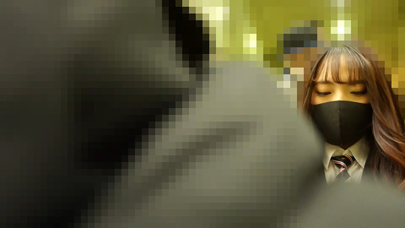 ＜チラリ＞ 実録 電車痴●映像 ＃010 『FANZA』