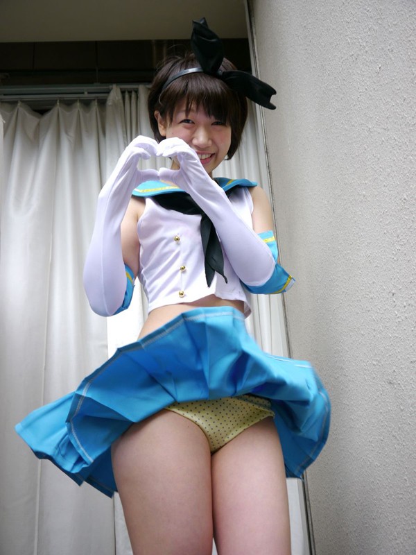 ＜チラリ＞ 強風パンモロ！ VOL.26 ～激萌レイヤー豪風撮影会スペ...