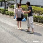 ＜チラリ＞ 人妻の胸チラ＆パンチラ撮っちゃいました 4 『FANZA』