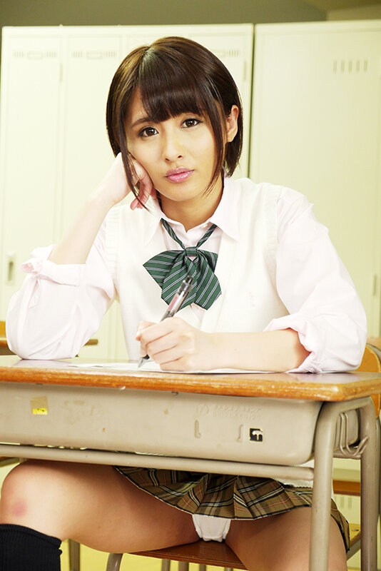 ＜チラリ＞ チン先から涙がこぼれる女子校生スローフェラ 『FANZA』