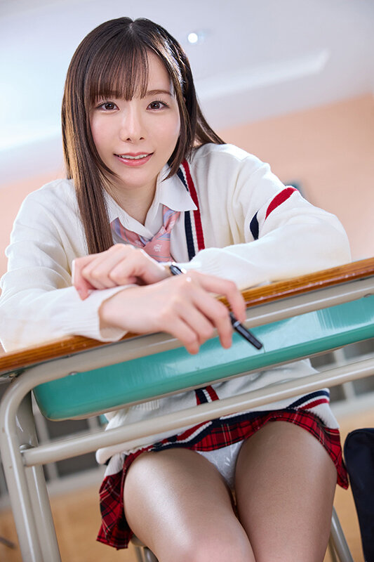 ＜チラリ＞ 小悪魔挑発美少女 松丸香澄 『FANZA』