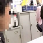 ＜チラリ＞ 同じ会社で働く女子社員の脇の下が気になってすごくムラムラしちゃうんです 『FANZA』