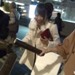 ＜チラリ＞ 卒業式あとの悪ノリ男女打ち上げ！！もう最後だし何でもありっしょ～WWWベロベロに泥●した女の子のパンチラとかもっとすごい事とか撮ったガチハメ思い出ビデオ！！ みれい 京花 素人使用済下着愛好会 『FANZA』