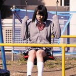 ＜チラリ＞ 平日の昼間から公園のブランコに座りチラチラ目が合う女子に声をかけたら家出少女だった。家に連れ帰り媚薬漬けにして中出ししまくった数日間！ 『FANZA』