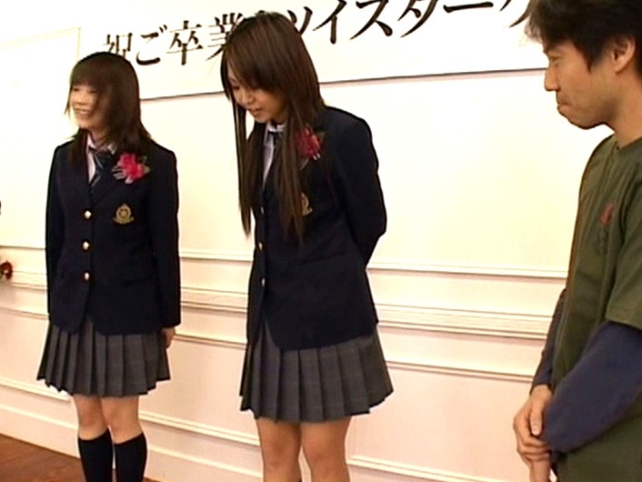 ＜チラリ＞ 女の子全員18歳スペシャル！女子○生！卒業旅行争奪！SOF...