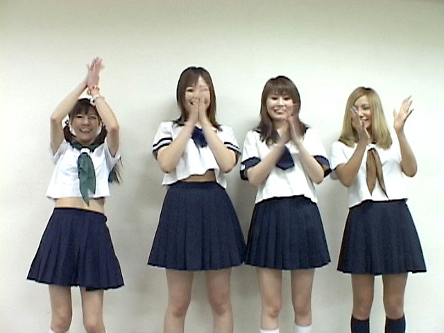 ＜チラリ＞ 第1回 女子校生＆レースクイーン チラリンポロリン大運動会...