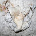 ＜チラリ＞ SNSでエロ写メ投稿している自撮り女の子と待ち合わせして実際に彼女の自宅で見せてもらった生下着 ゆい ちか 素人使用済下着愛好会 『FANZA』