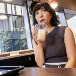 ＜チラリ＞ 訳あり熟女妻令和おばさんと本気の1Day不倫SEX記 ななみ42歳 『FANZA』