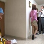 ＜チラリ＞ 「あなたの愛妻は大丈夫ですか？夫より硬い年下チ○ポにパンチラ誘惑をして涎をたらしハマる専業主婦をのぞく」 VOL.1 『FANZA』