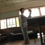 ＜チラリ＞ 温泉旅館で卓球をするノーブラ浴衣女子は、熱中し過ぎて、はだける胸元に気付かない！ そんな見えそうで見えない乳チラ姿をじっと見ていたら、目線が合い怒られると思いきやチラ見野郎の僕を誘って来た！ 『FANZA』