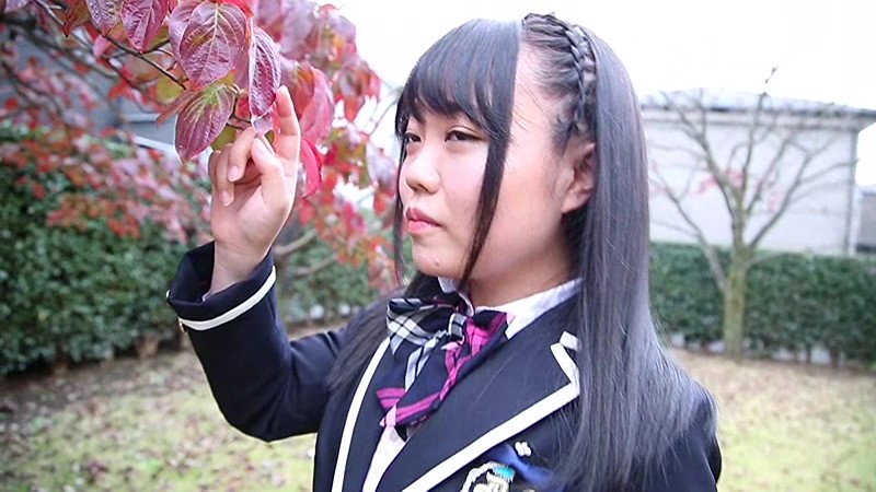 ＜チラリ＞ キミ、10代、恋の予感 内田未悠 『FANZA』