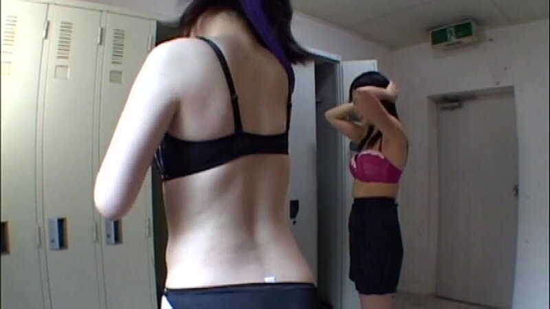 ＜チラリ＞ パートのおばさん完全盗撮！！ 240分 『FANZA』