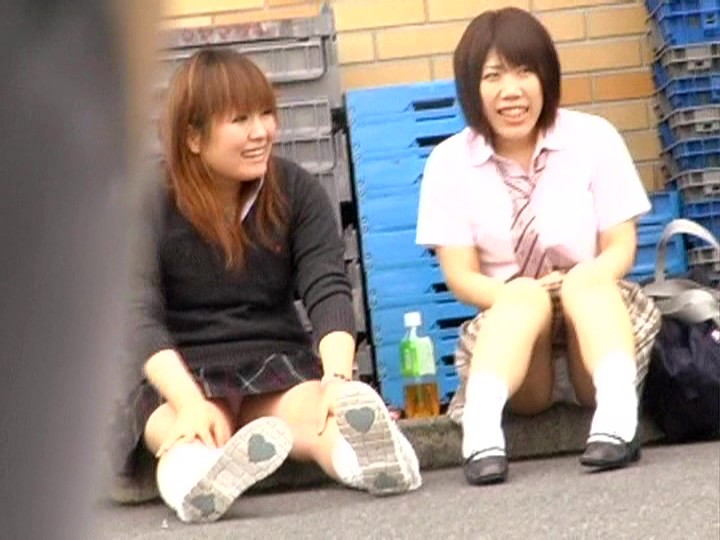 ＜チラリ＞ 盗撮マニアのためのJKパンチラ大全集 『FANZA』