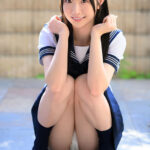 ＜チラリ＞ ちょっと前までプロレスごっこしてたガキの妹が最近やたらパンチラしてくる。兄ちゃんどうする…？ GOする！？ 白上咲花 『FANZA』