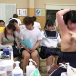 ＜チラリ＞ 羞恥！新入生男女混合発育健康診断2020・あみ編 『FANZA』