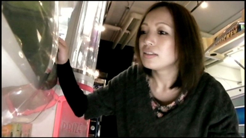 ＜チラリ＞ 子供に買ってあげるつもりがいつの間にかガチャガチャにハマっ...